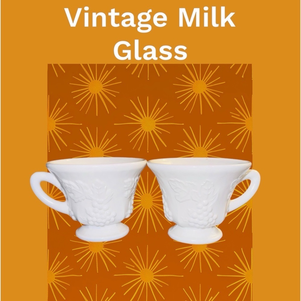 Vintage 1960’s Colony Harvest Grape Milk Glass Footed Tea Cups/Mug (2)